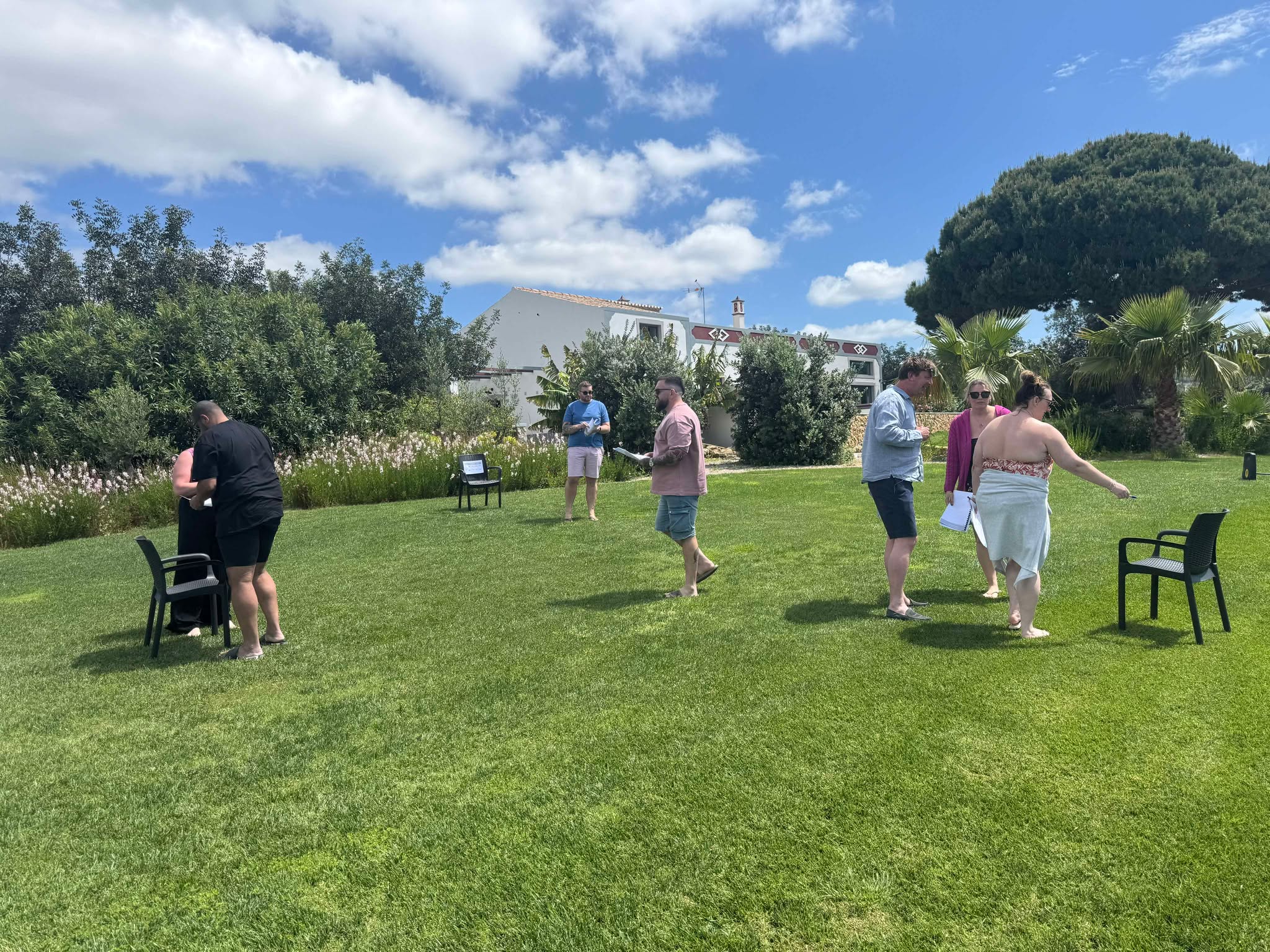 English-speaking corporate trainer Europe